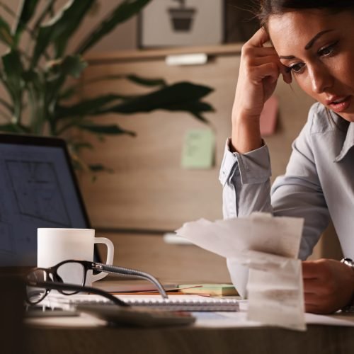 “Parcela menor” pode ser dívida maior: como a renegociação sem transparência aumenta o custo total